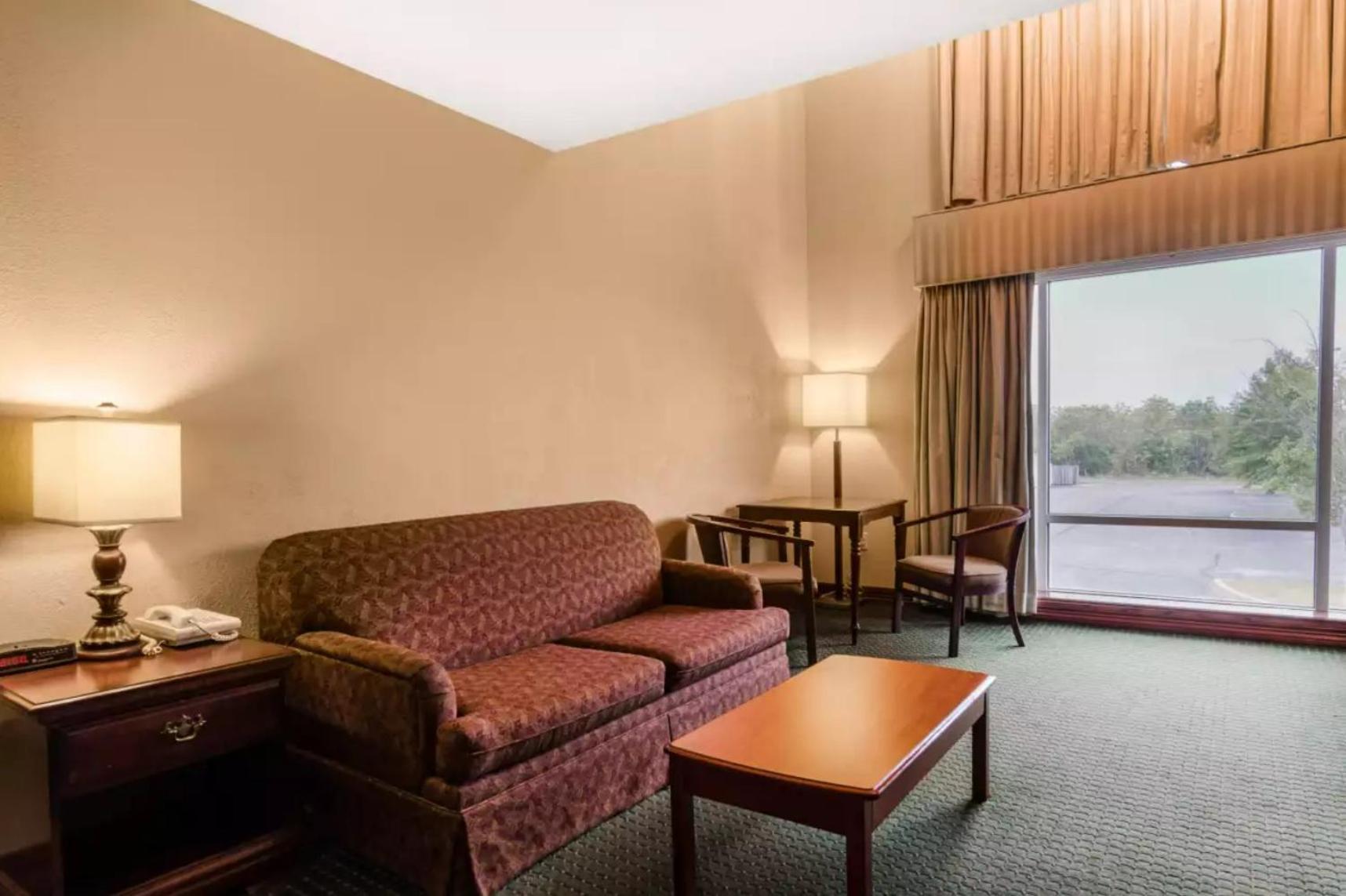 Precious Hotel Картаж Экстерьер фото